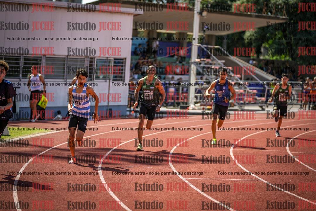 Fotos de los 800 m llanos de varones