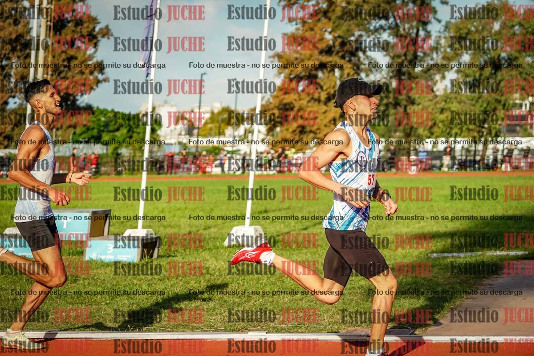 Fotos de los 1500 m llanos de varones