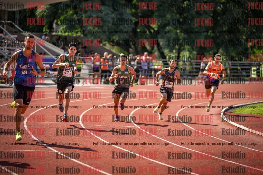 Fotos de los 800 m llanos de varones