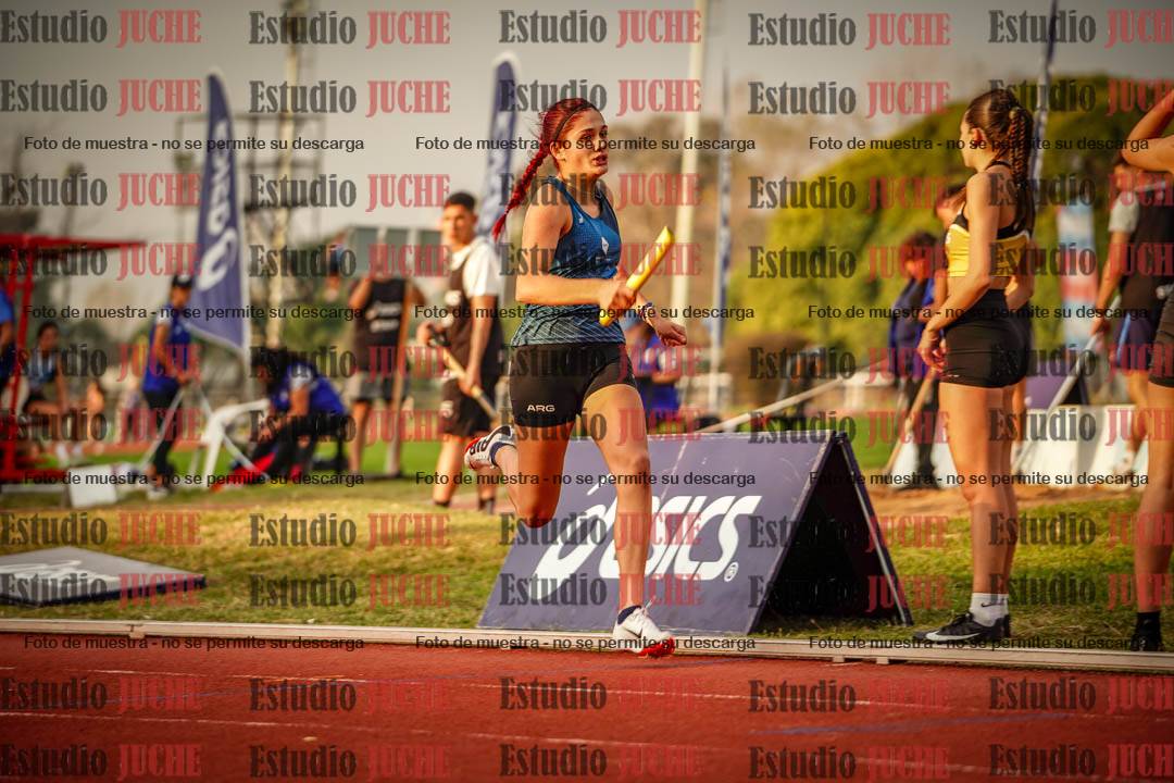 Fotos de las postas 4x400 m llanos de mujeres
