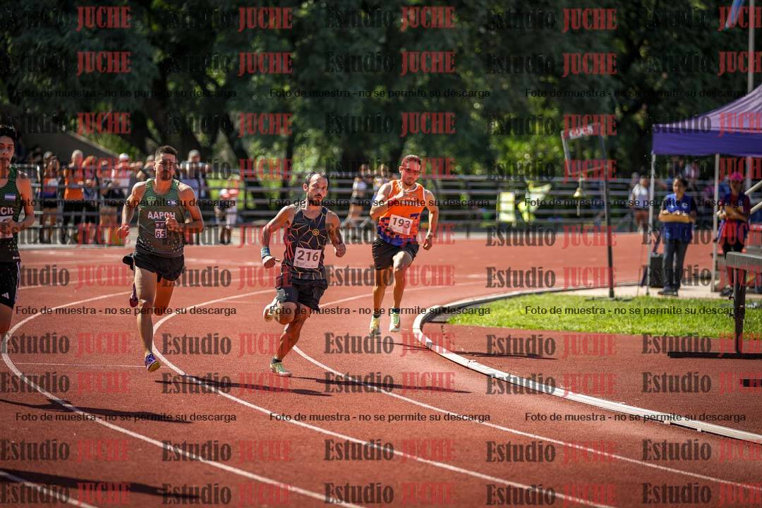 Fotos de los 800 m llanos de varones
