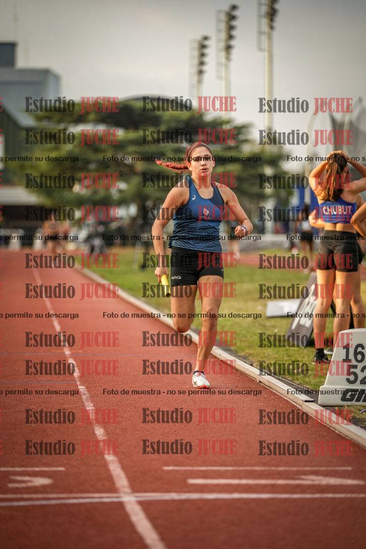 Fotos de las postas 4x400 m llanos de mujeres
