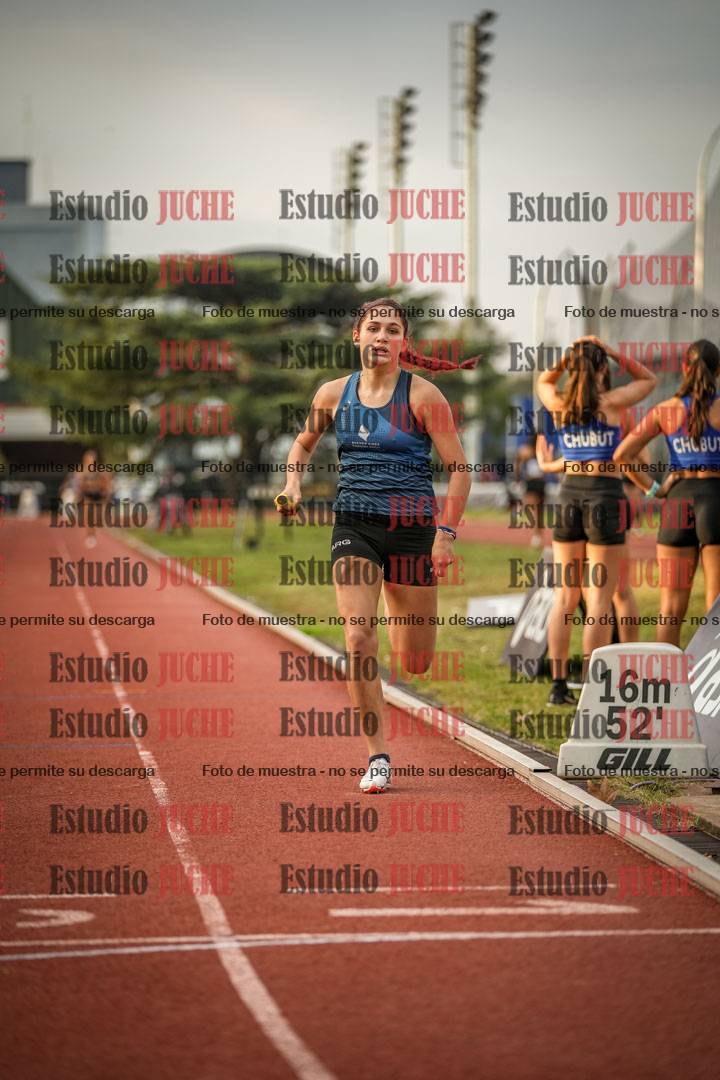 Fotos de las postas 4x400 m llanos de mujeres
