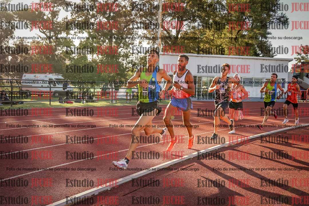 Fotos de los 3000 m llanos de varones