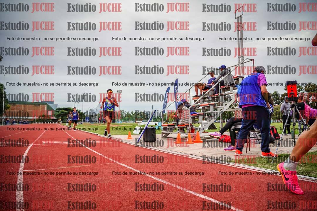 Fotos de los 3000 m llanos de varones