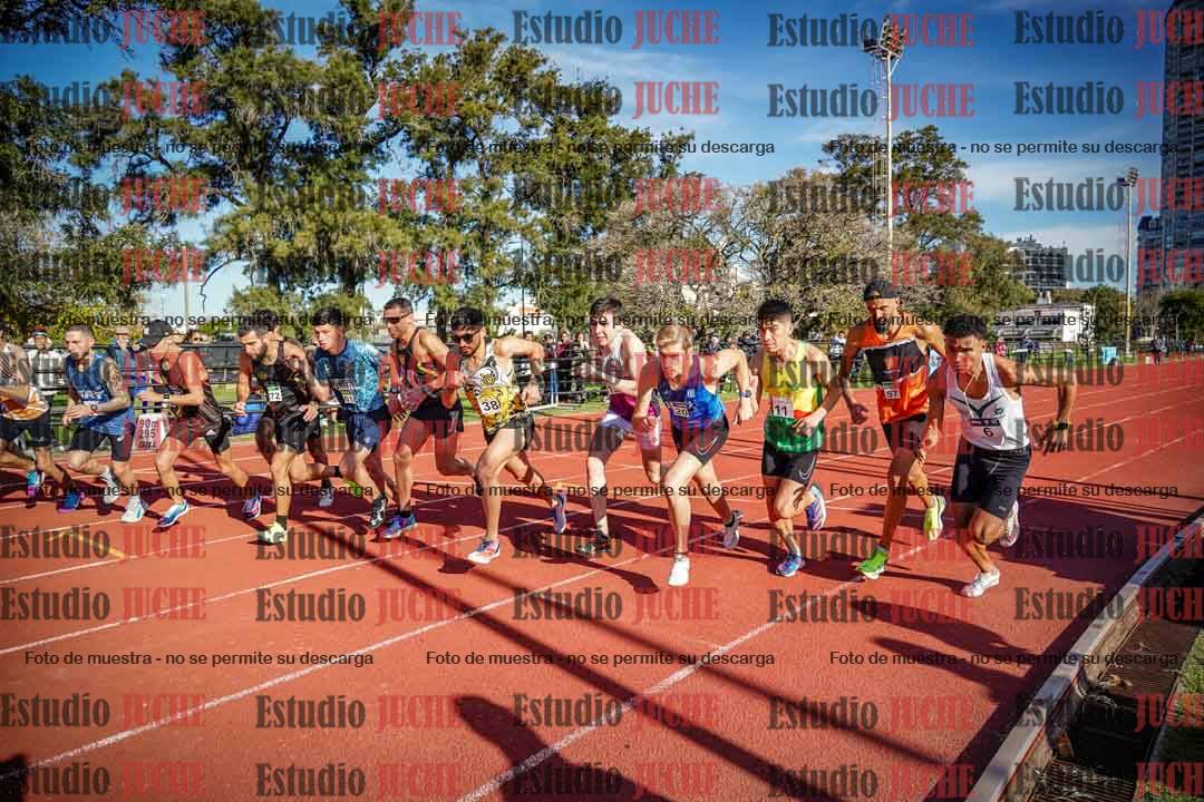 Fotos de los 3000 m llanos de varones