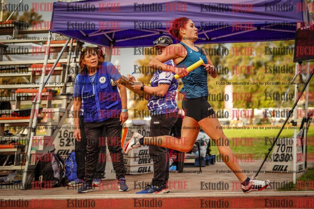 Fotos de las postas 4x400 m llanos de mujeres
