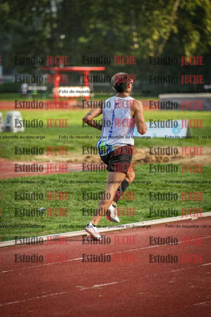 Fotos de los 3000 m llanos de varones