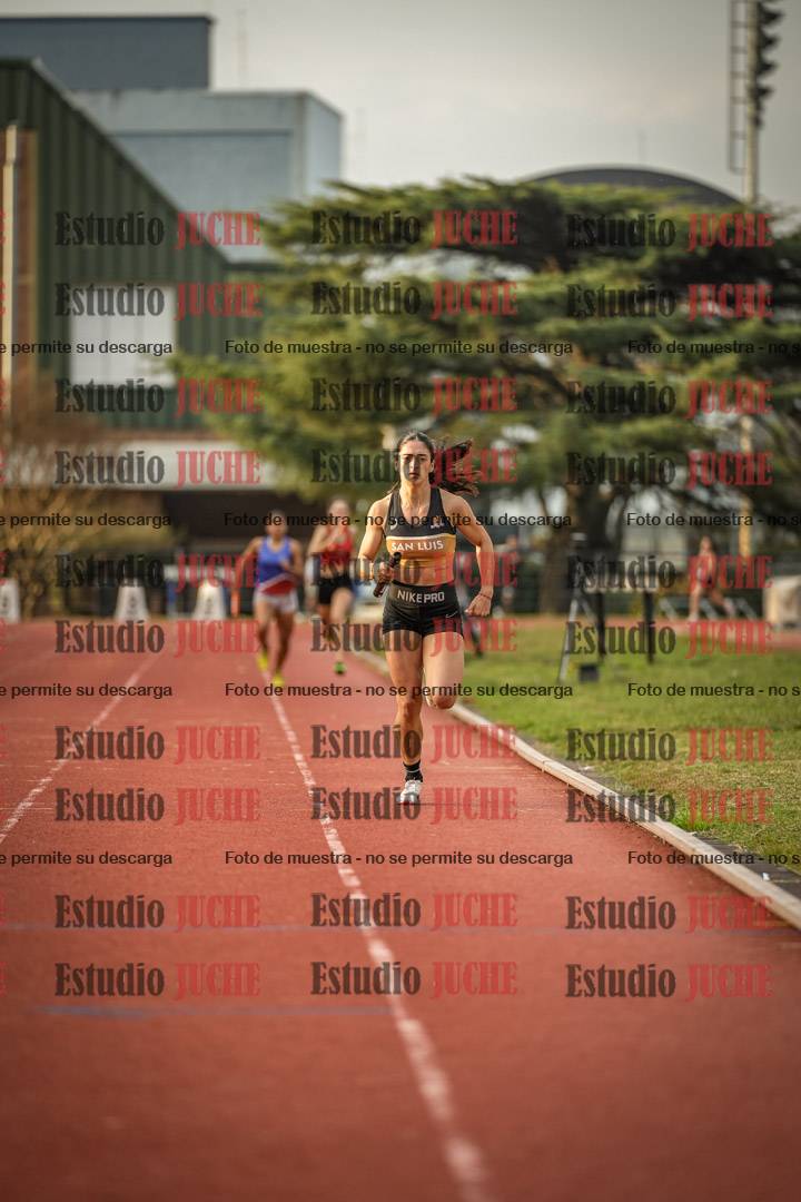 Fotos de las postas 4x400 m llanos de mujeres