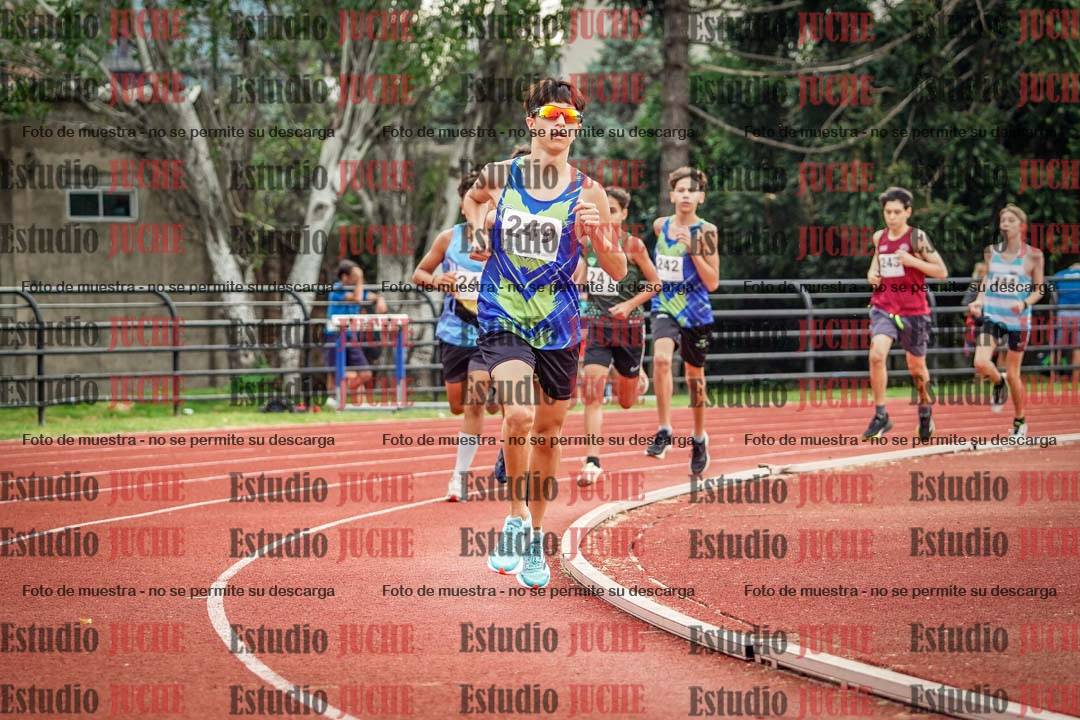 Fotos de los 2400 m de varones