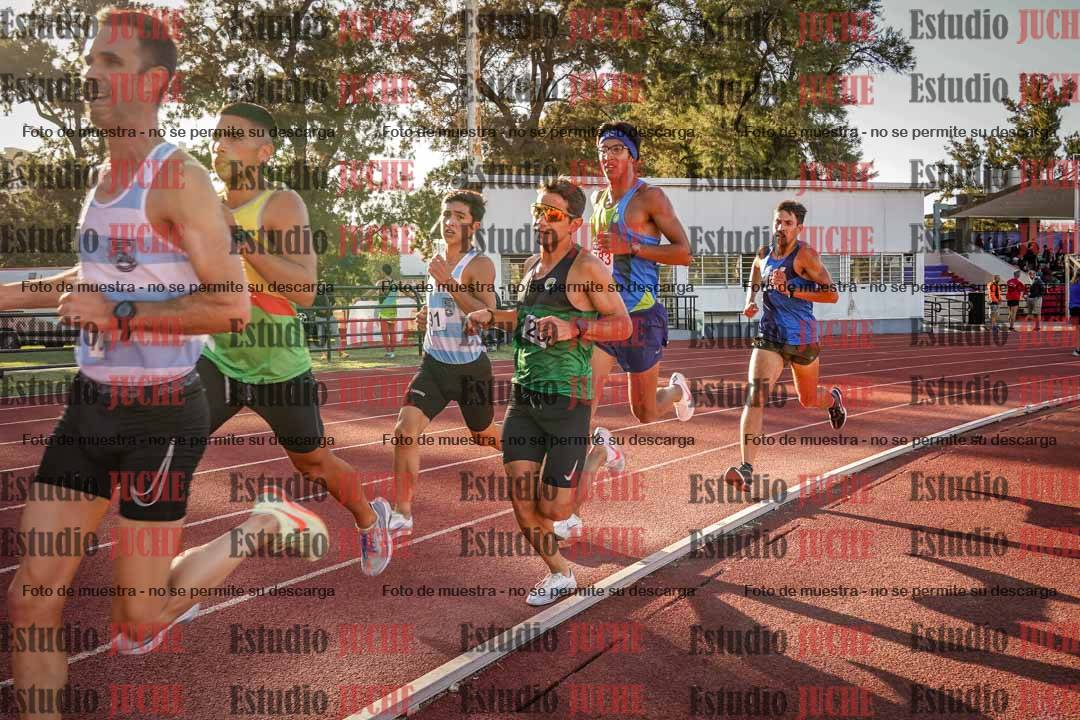 Fotos de los 3000 m llanos de varones
