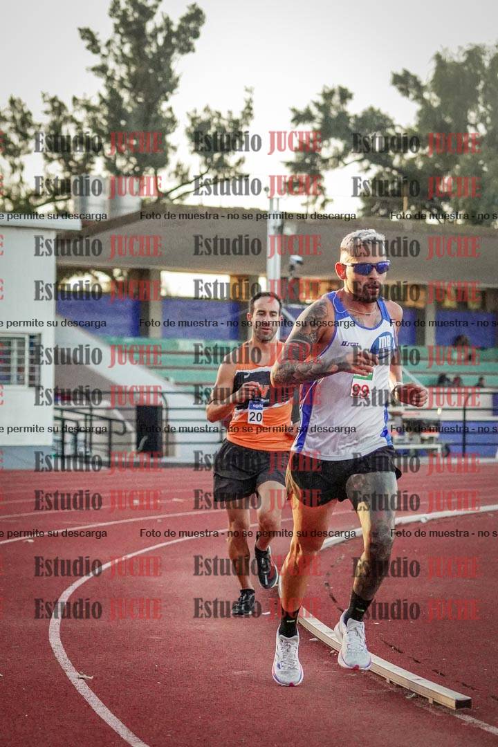 Fotos de los 3000 m llanos de varones