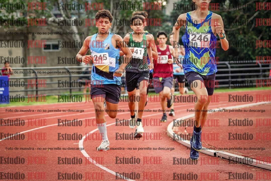 Fotos de los 2400 m de varones
