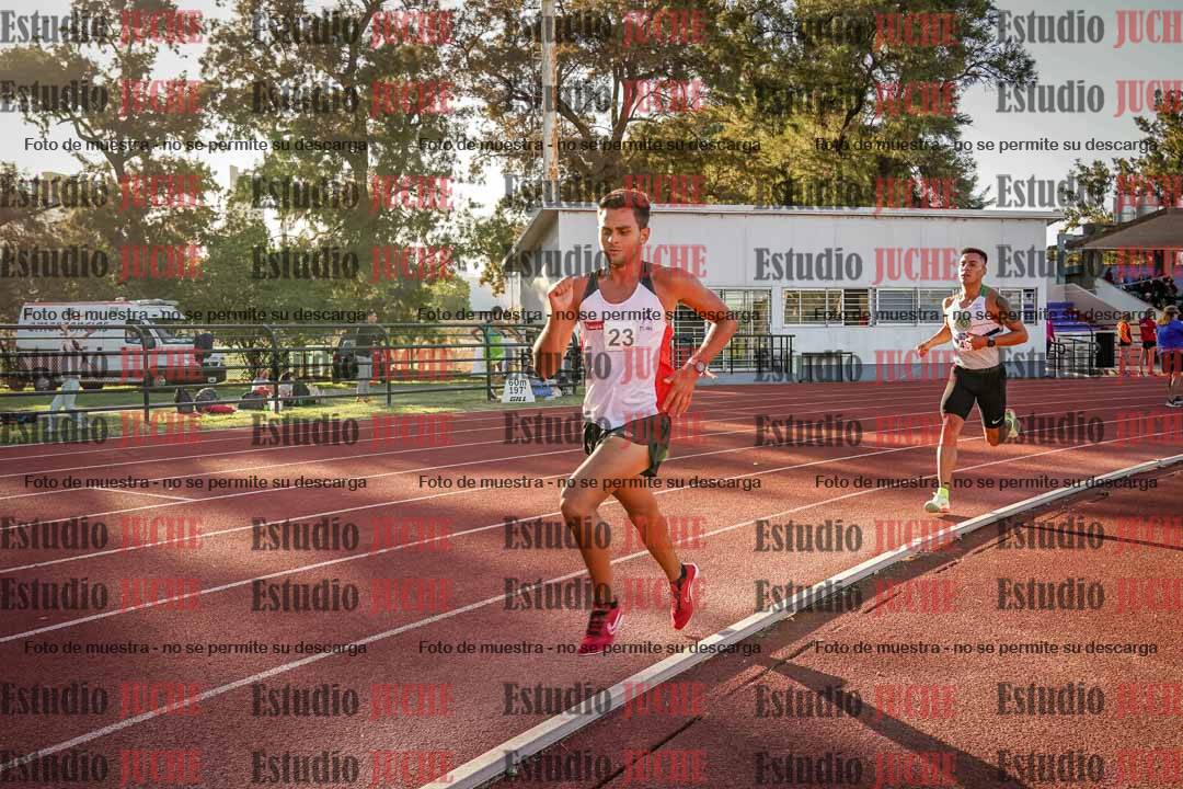 Fotos de los 3000 m llanos de varones
