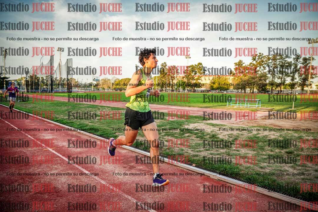Fotos de los 3000 m llanos de varones