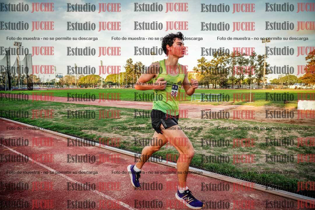Fotos de los 3000 m llanos de varones