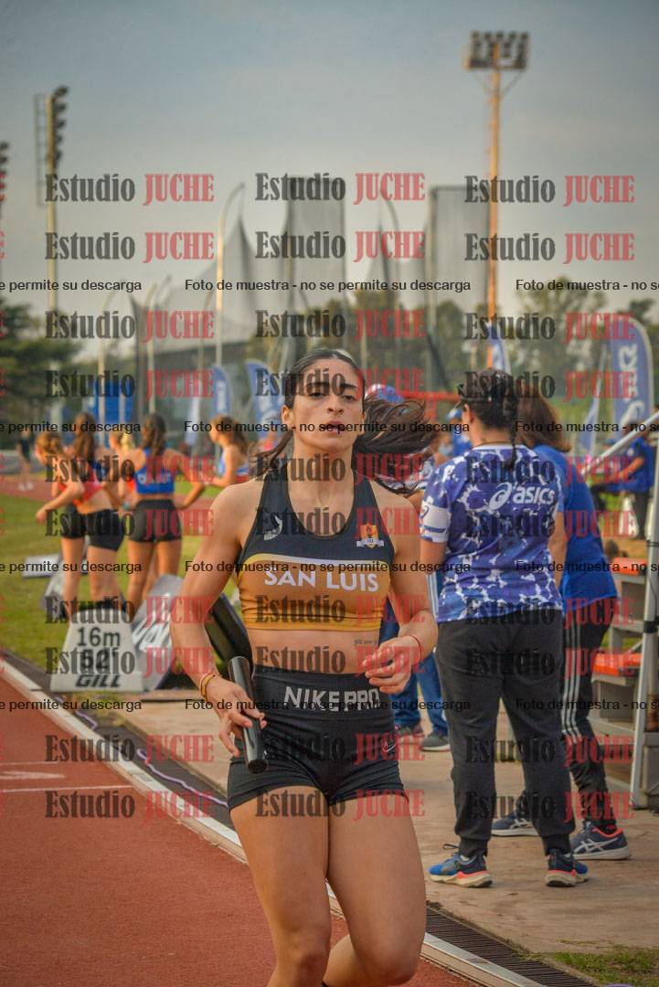 Fotos de las postas 4x400 m llanos de mujeres