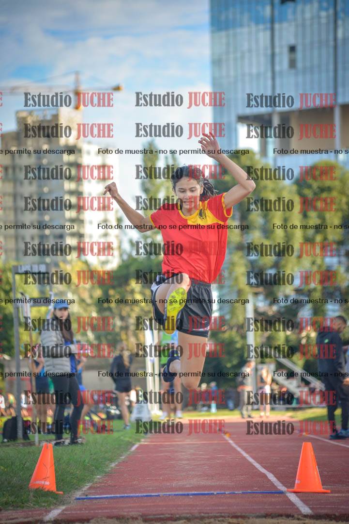 Fotos del salto en largo - mujeres U16
