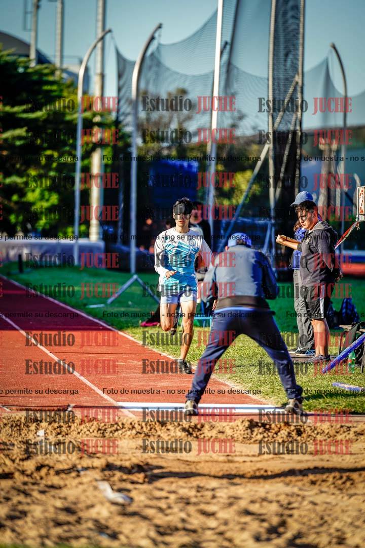 Fotos del salto en largo de mujeres y varones - cat 11, 12 y 13