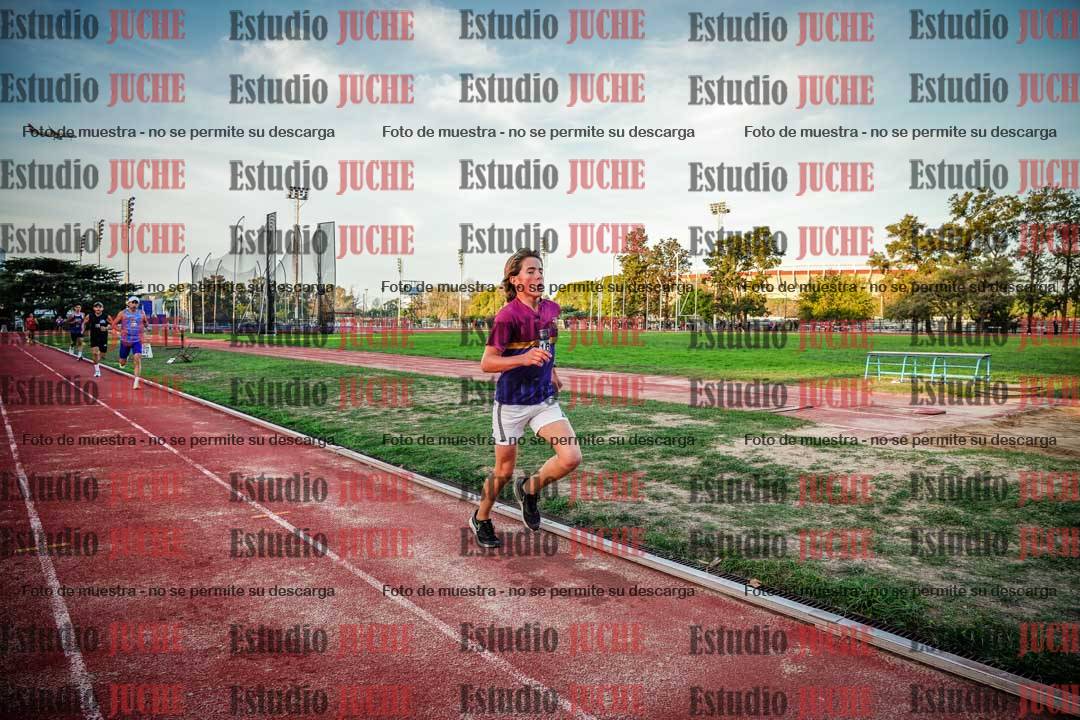 Fotos de los 3000 m llanos de varones