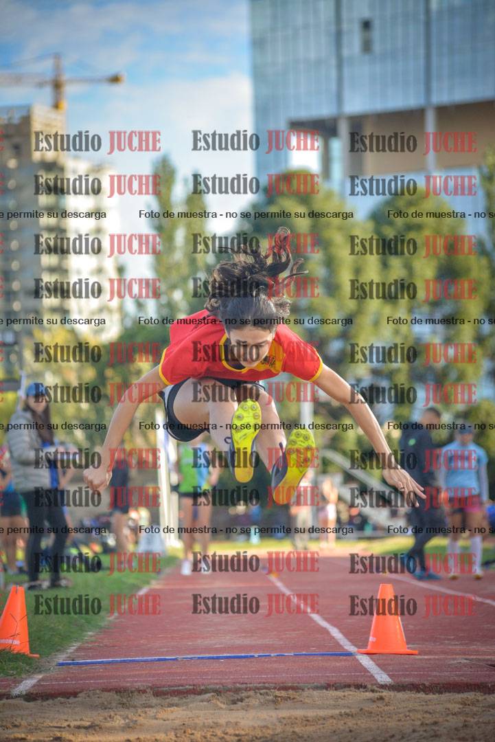 Fotos del salto en largo - mujeres U16