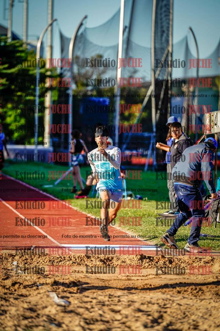 Fotos del salto en largo de mujeres y varones - cat 11, 12 y 13