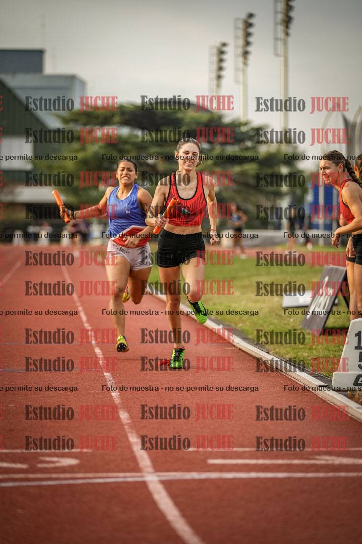 Fotos de las postas 4x400 m llanos de mujeres