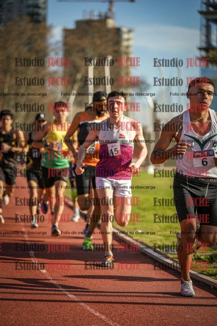 Fotos de los 3000 m llanos de varones