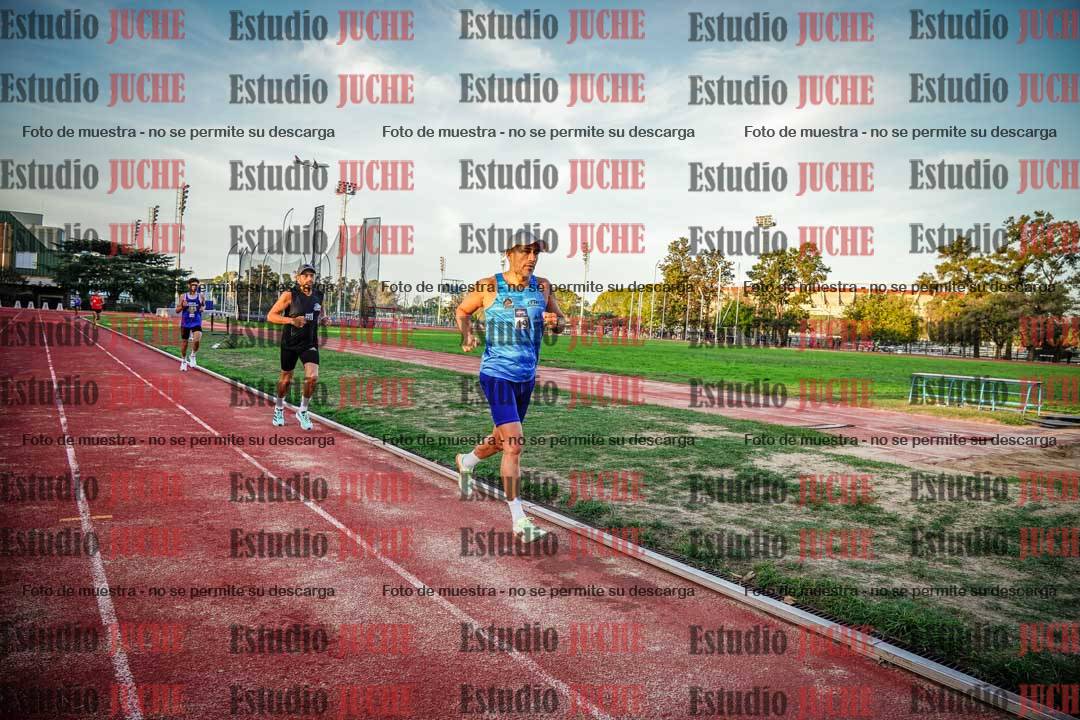 Fotos de los 3000 m llanos de varones