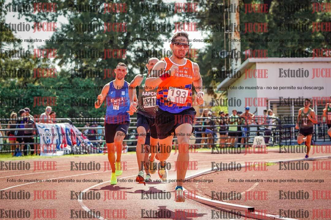 Fotos de los 800 m llanos de varones