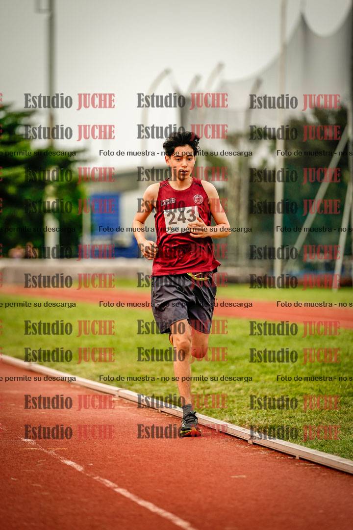 Fotos de los 2400 m de varones