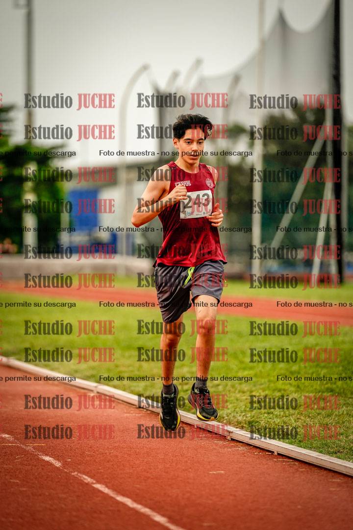 Fotos de los 2400 m de varones
