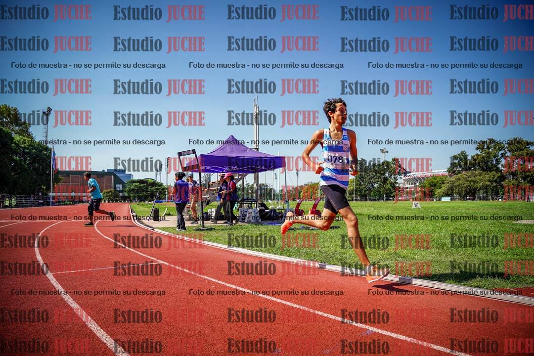 Fotos de los 800 m llanos de varones