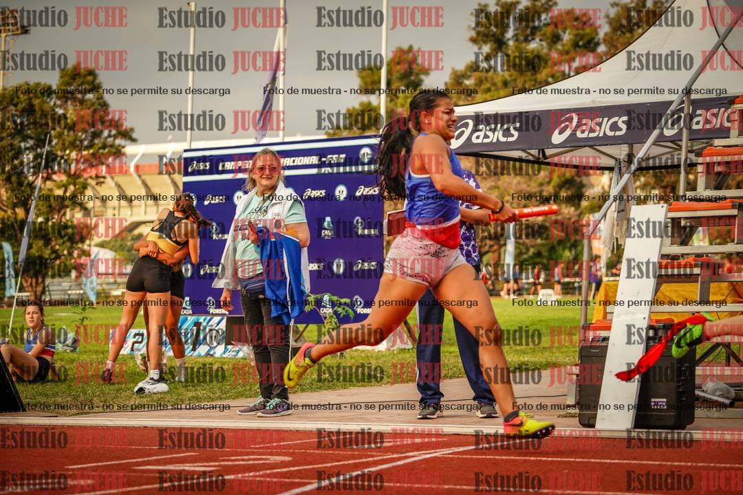 Fotos de las postas 4x400 m llanos de mujeres