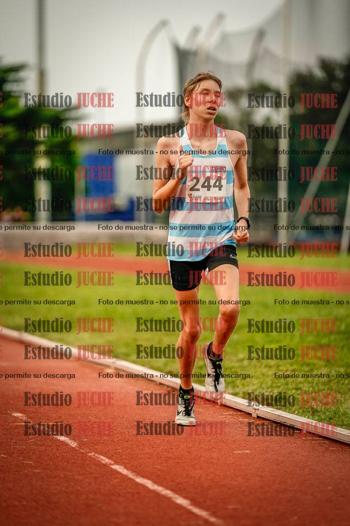 Fotos de los 2400 m de varones