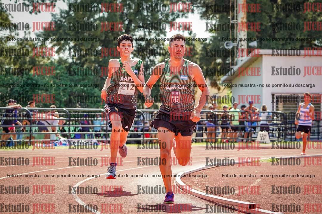 Fotos de los 800 m llanos de varones