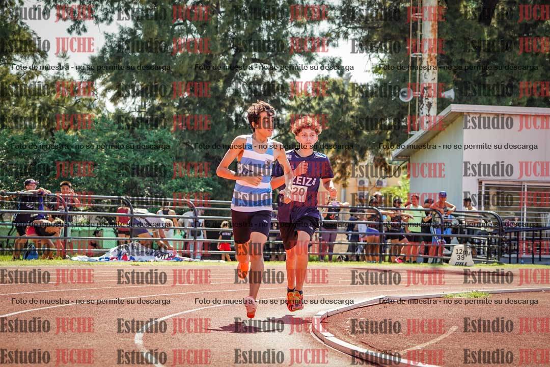 Fotos de los 800 m llanos de varones
