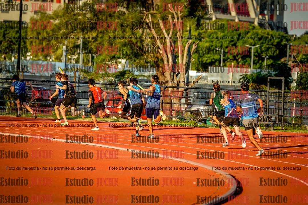 Fotos de los relevos 4x100 m de varones