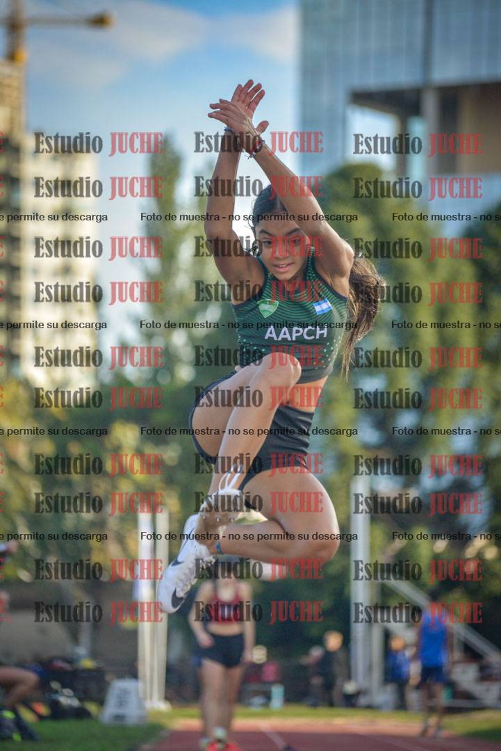 Fotos del salto en largo - mujeres U16