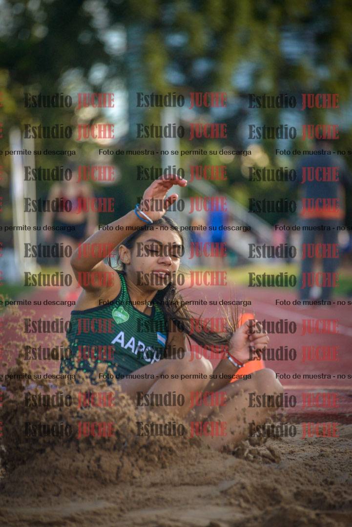 Fotos del salto en largo - mujeres U16