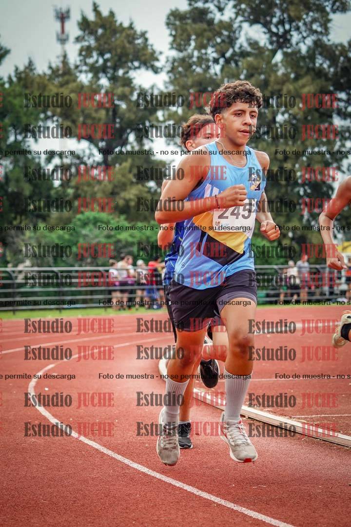 Fotos de los 2400 m de varones