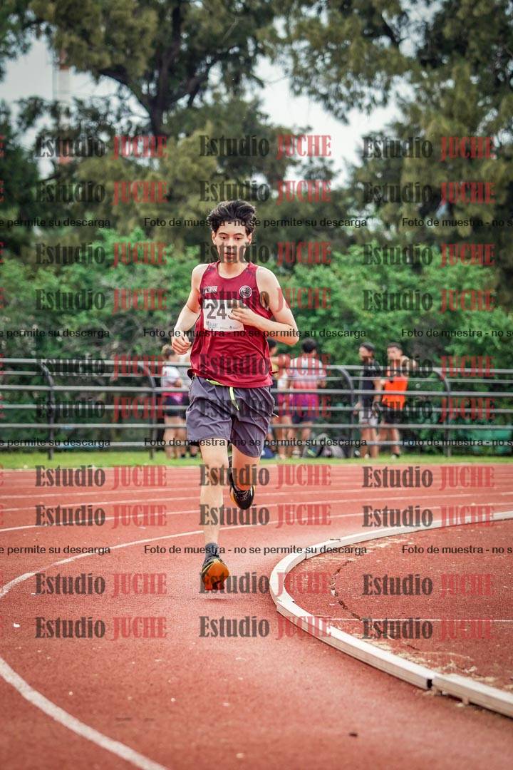 Fotos de los 2400 m de varones