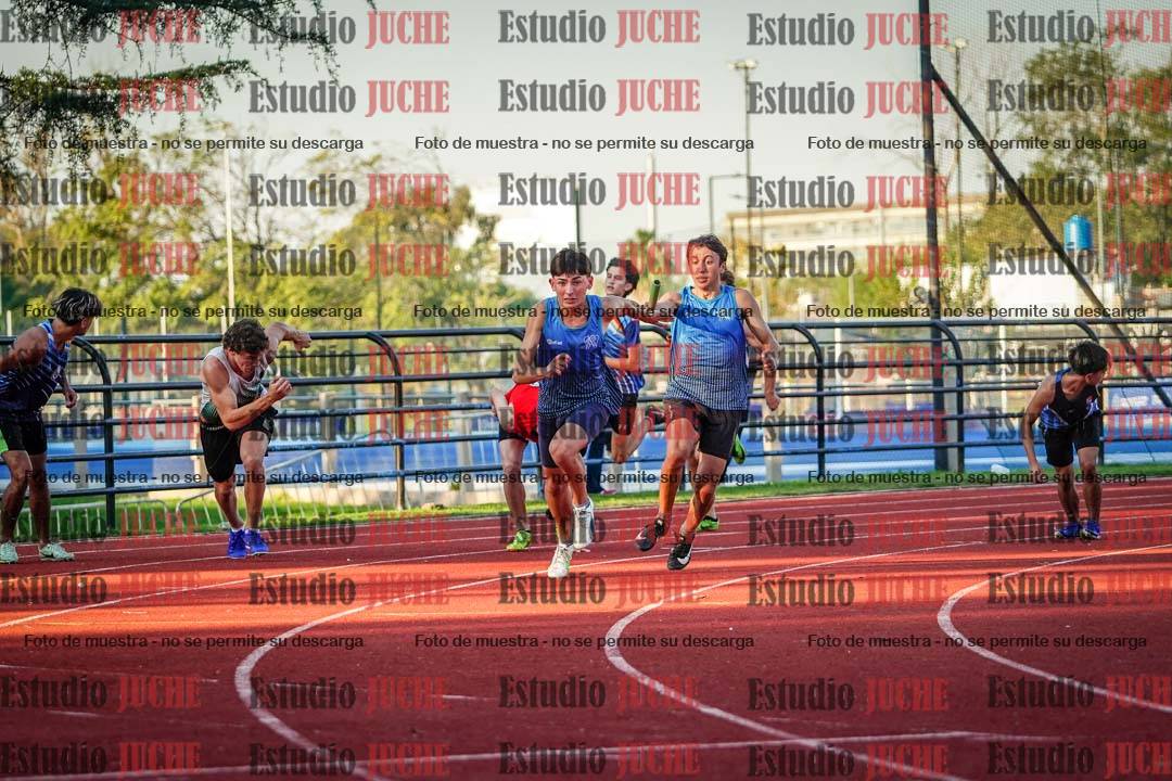 Fotos de los relevos 4x100 m de varones