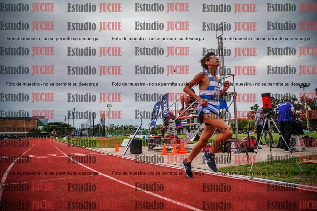 Fotos de los 3000 m llanos de varones