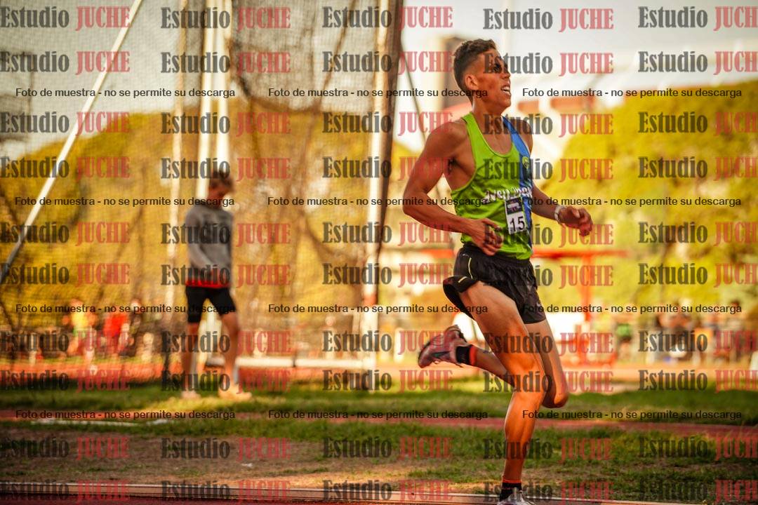Fotos de los 3000 m llanos de varones