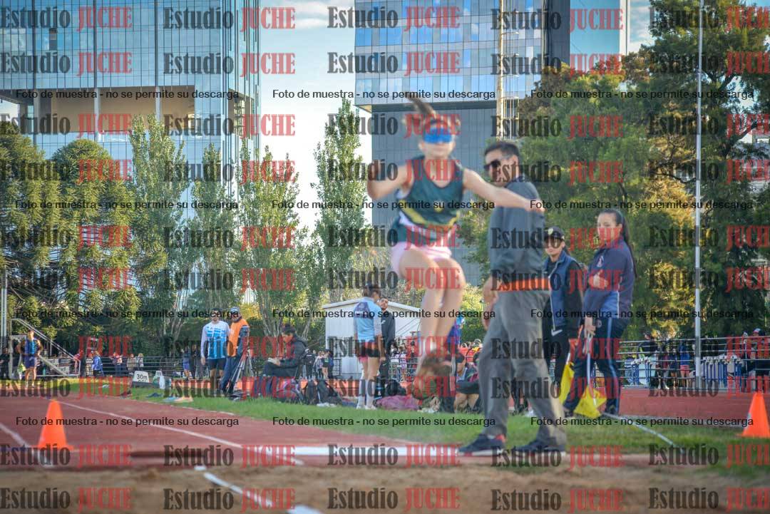 Fotos del salto en largo - mujeres U16