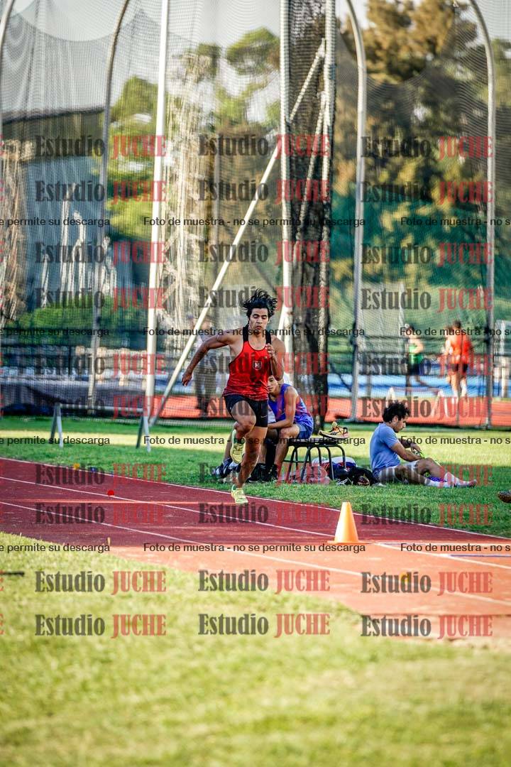Fotos del salto triple de mujeres y varones