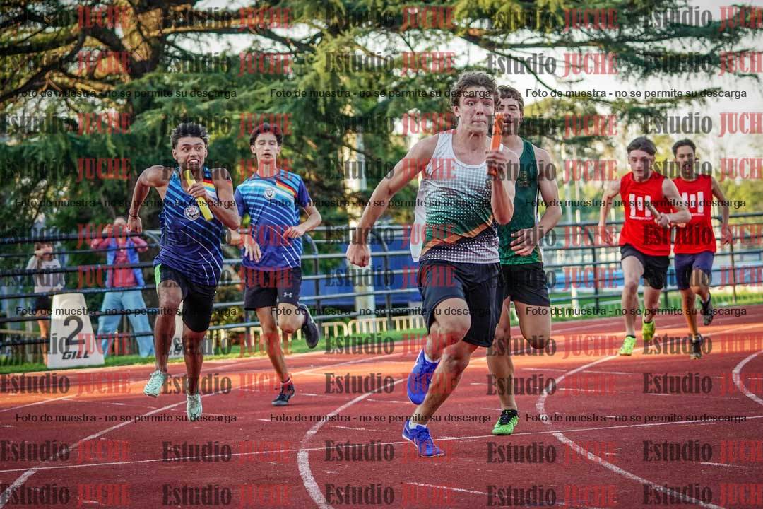 Fotos de los relevos 4x100 m de varones
