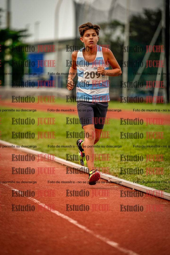 Fotos de los 2400 m de varones