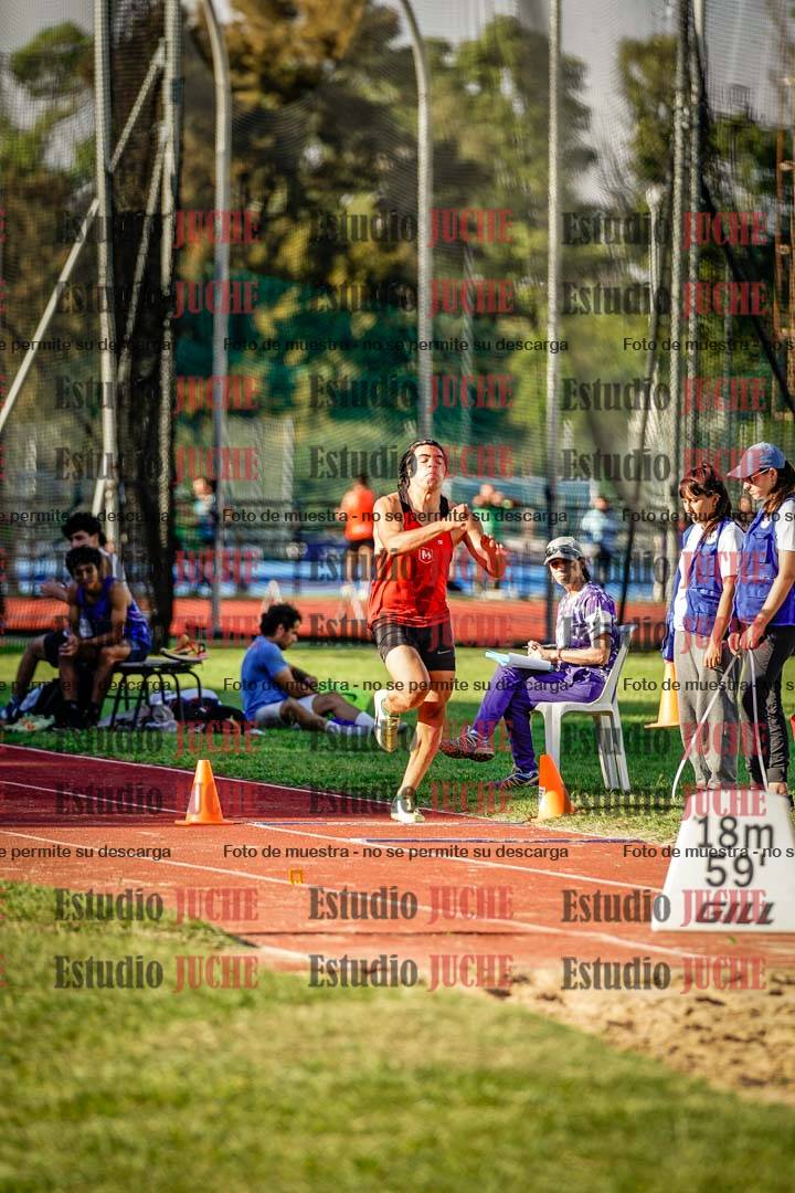Fotos del salto triple de mujeres y varones